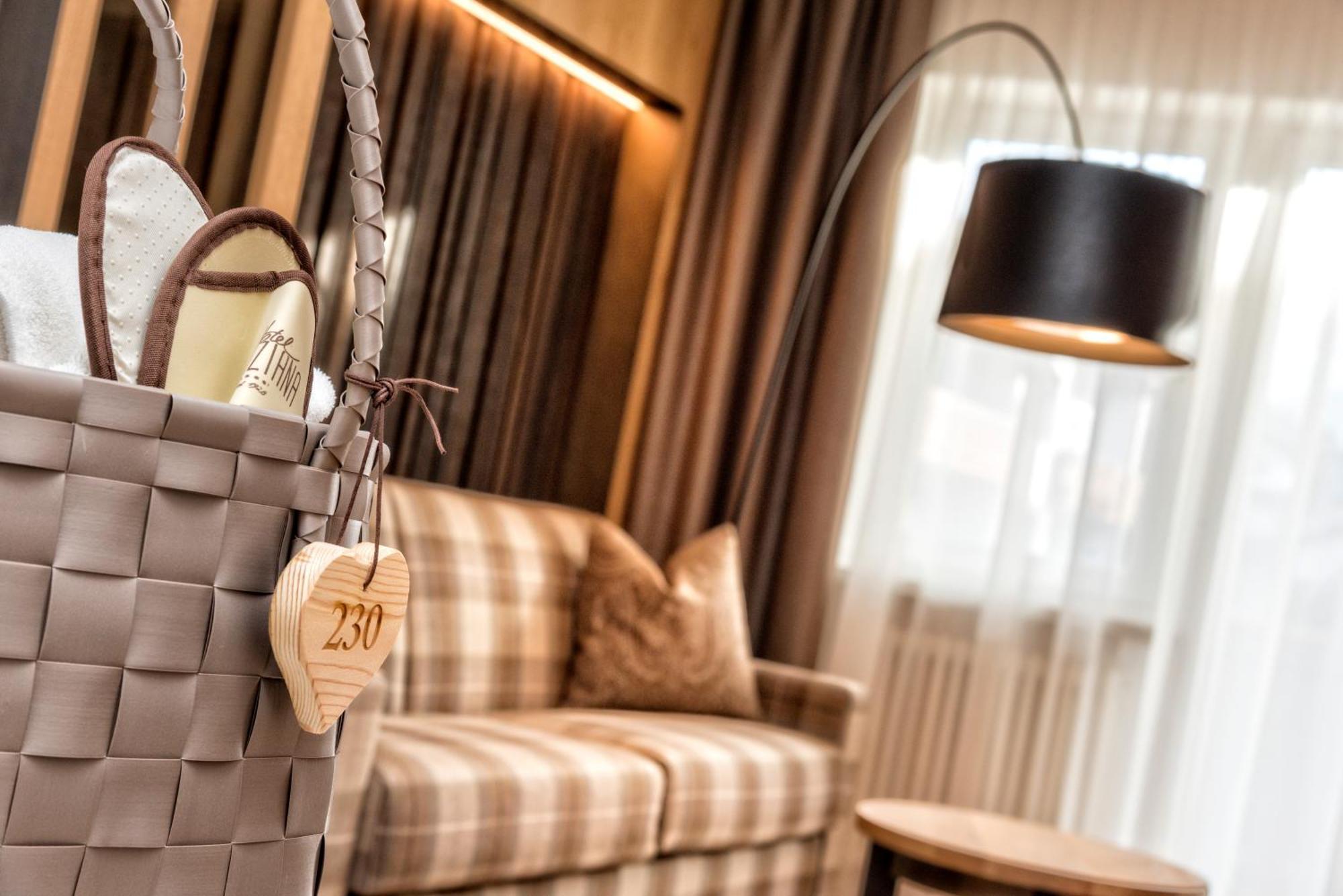 Hotel Genziana Ortisei Luaran gambar