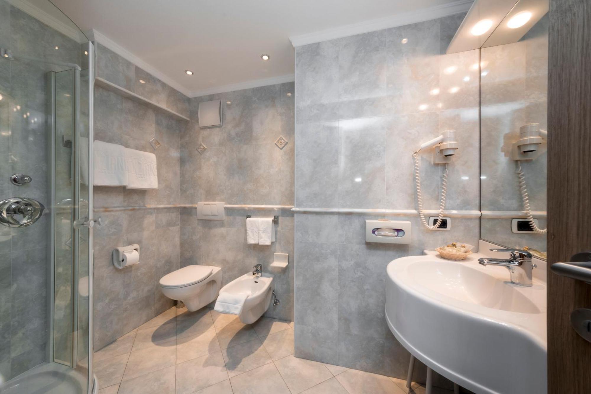 Hotel Genziana Ortisei Luaran gambar